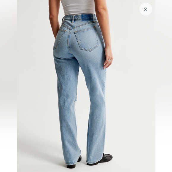 Abercrombie Curve Love 90s Ultra High Rise Straight Jeans - Picture 4 of 16